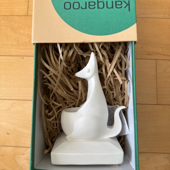 Jonathan Adler Kangaroo Match Strike and Holder.  New in box! - Picture 3 of 3